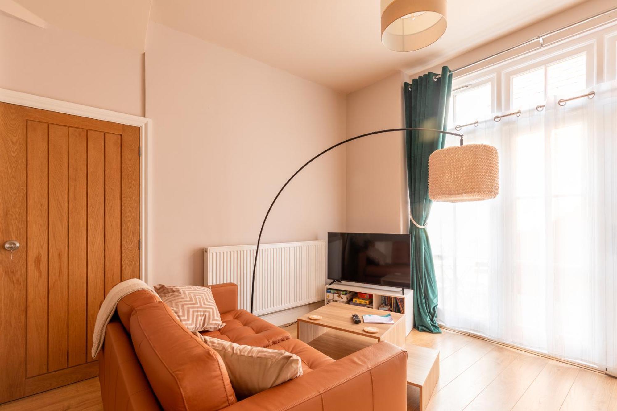 Charming Beachside Town House Райд Екстериор снимка